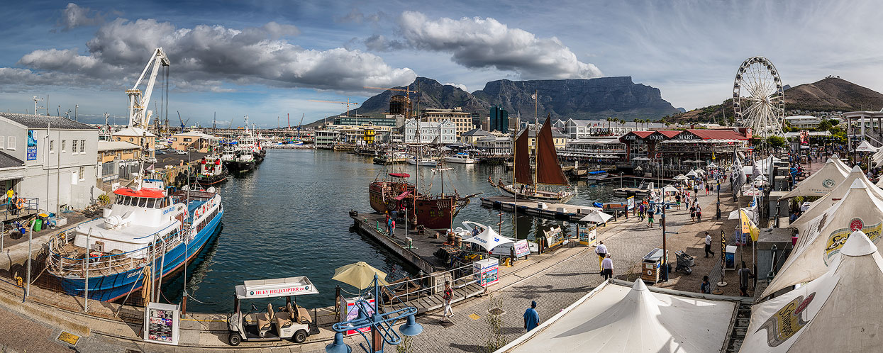 Postcard from Cape Town. View from the Victoria Wharf Shopping Centre.